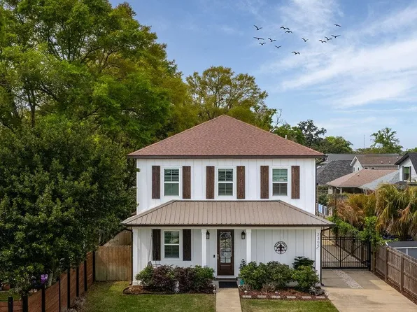 2305 N 12th Ave, Pensacola, FL 32503