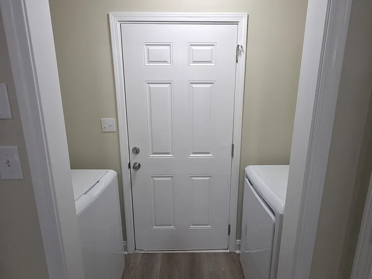 291 Westchester Cir #1 — Photo 14
