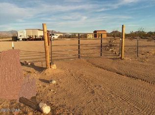 13852 Duncan Rd, Yucca, AZ 86438