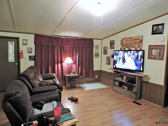 2nd image of 116 Brook Valley