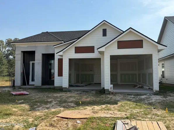 107 Meadow Walk Dr, Broussard, LA 70518