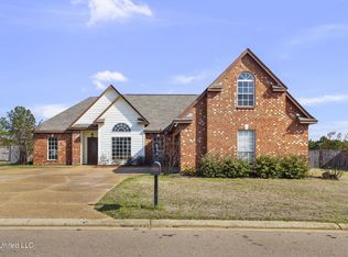 438 Clubhouse Dr, Pearl, MS 39208