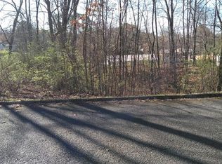 1963 Dove St, Morristown, TN 37814