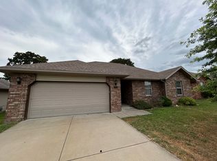 659 Santa Monica Dr, Nixa, MO 65714