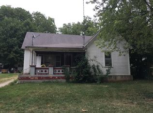 2016 N Travis Ave, Springfield, MO 65803