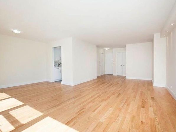 155 E 34th St APT 8B