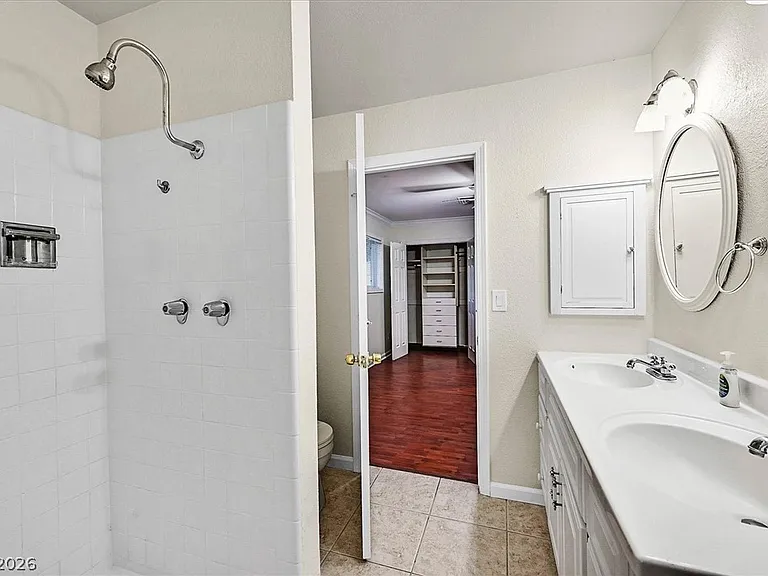 3645 Forestcrest Dr — Photo 16