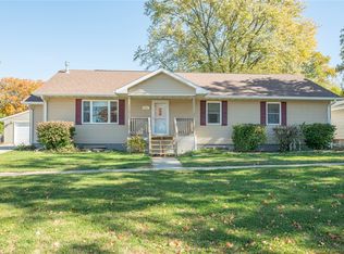 811 Warren St, Dexter, IA 50070