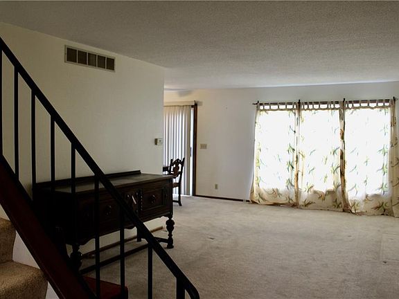 4th image of 1452 Breckinridge Ct