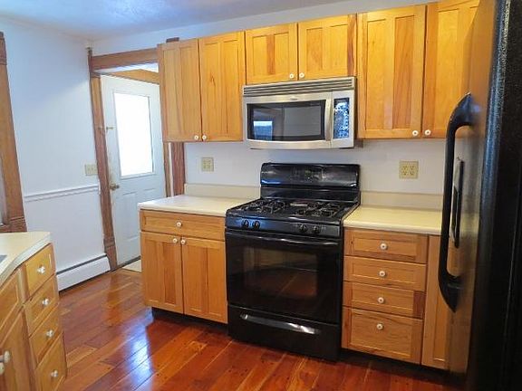 4th image of 816 Elmwood Dr