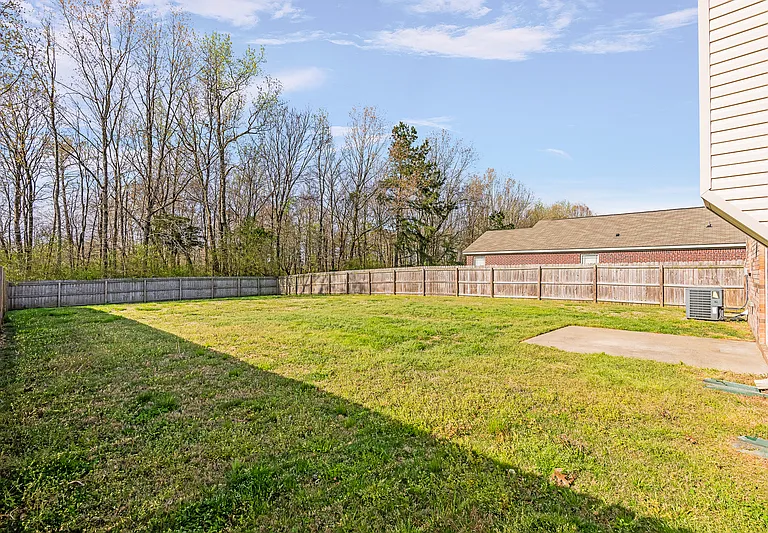 138 Bermuda Lakes Dr — Photo 23