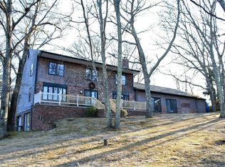 935 East Rd, Tiverton, RI 02878