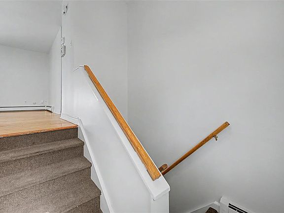 4th image of 6 Collins Place