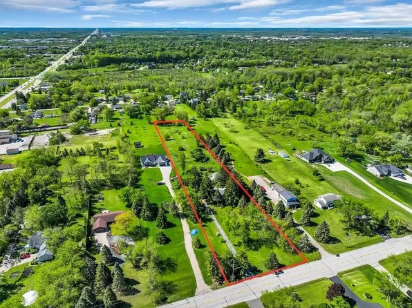 2901 W Fore St, Franklin, WI 53132