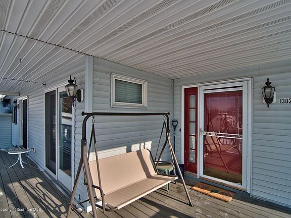 5th image of 1302 Mountain Laurel Dr