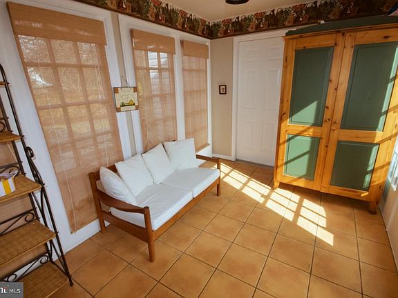 5th image of 5420 Clubside Ln