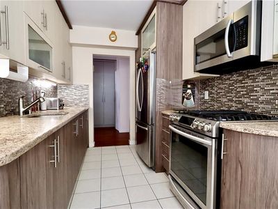 2260 Benson Ave APT 5G, Brooklyn, NY, 11214