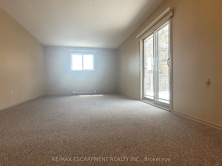 325 Fairview Dr #3 — Photo 16