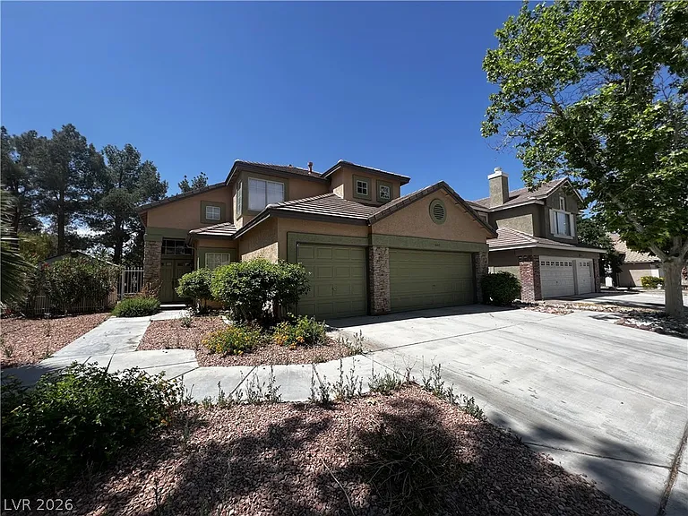 8327 San Ramon Dr — Photo 2