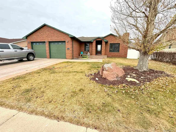 1517 Hackney Dr, Laramie, WY 82070