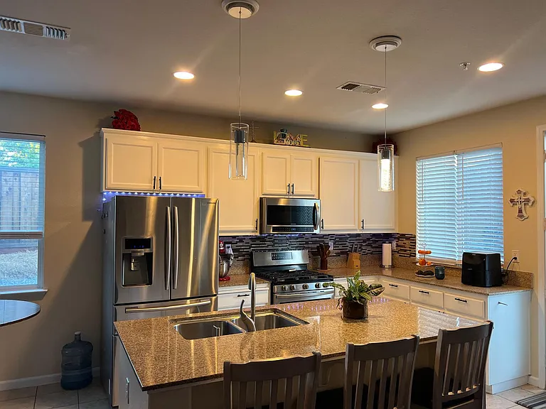 274 Altadena Cir — Photo 13