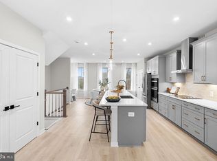 2460 Mystic Maroon Ter, Ashburn, VA 20147