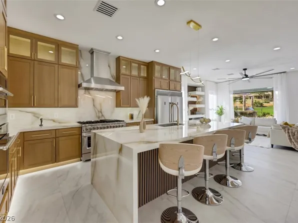 5015 Rivedro St, Las Vegas, NV 89135