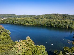 20 West Lakeview Drive, Granby, CT 06035