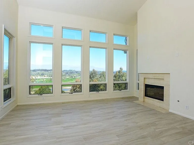 5252 Caminito Providencia — Photo 5