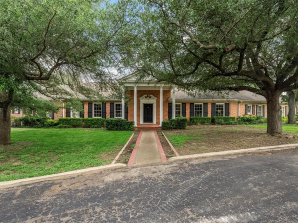 7110 Fish Pond Rd, Waco, TX 76710