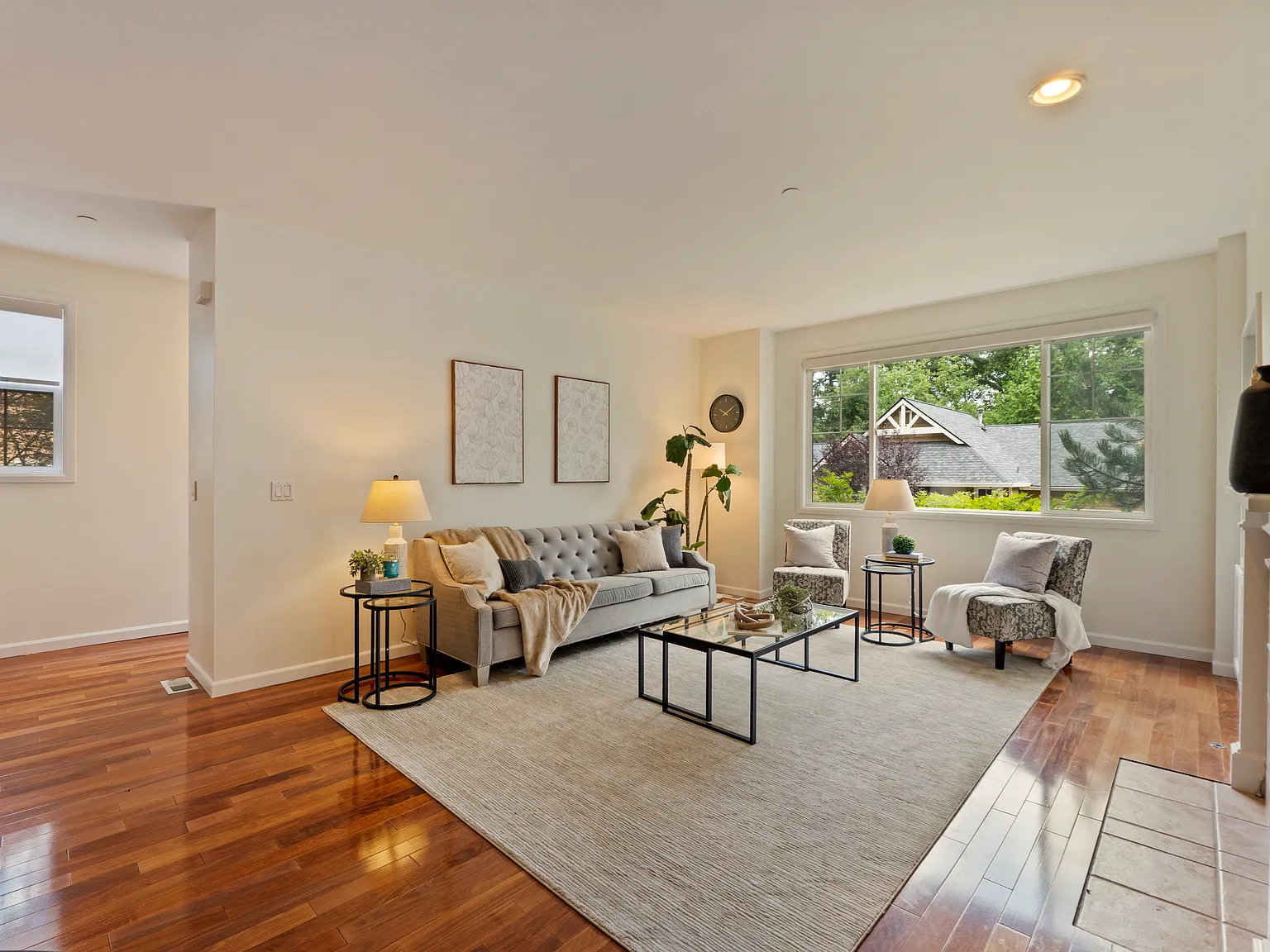 3 bed, 2.5 bath, 1730 sqft, $3,900 — Photo 4