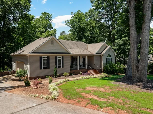115 Woods Way, Anderson, SC 29625