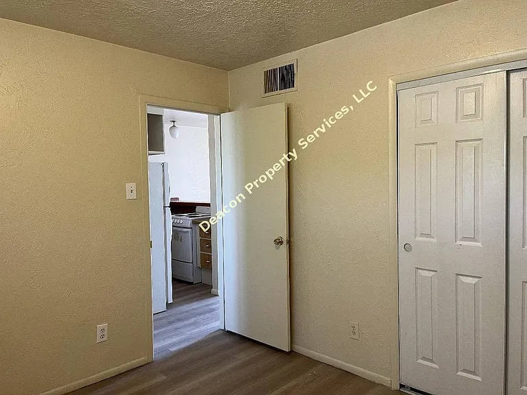 Modern & Spacious 1 Bedroom Apts - Quality SE Community — Photo 14