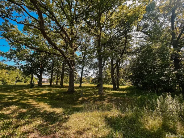 Lauren Ln Unit 1, Dryden, MI 48428