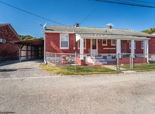 113 E St, Clarksville, PA 15322