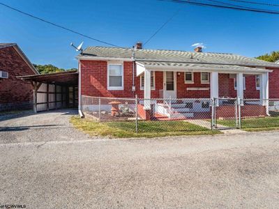 113 E St, Clarksville, PA, 15322