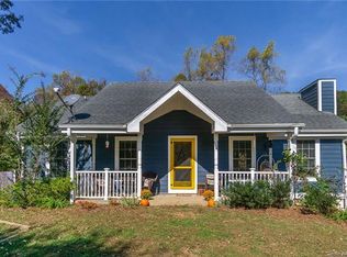 42 Queens Ct, Saluda, NC 28773