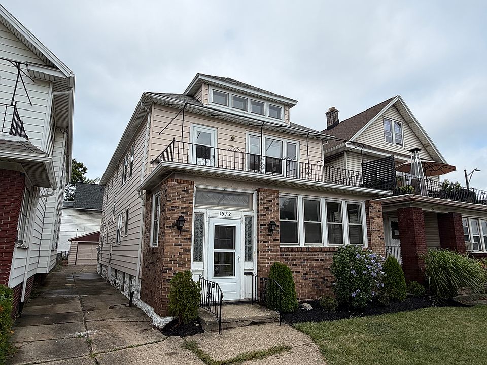1st image of 1572 Elmwood Ave #1