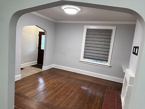 4th image of 1311 Grace Ave #1