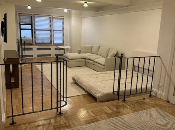 123 East 37th Street image 1 of 3