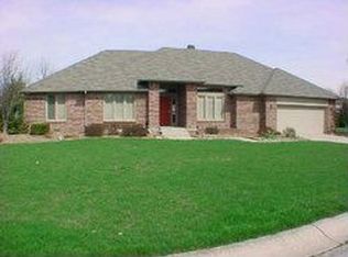 8746 Corinthian Ln, Indianapolis, IN