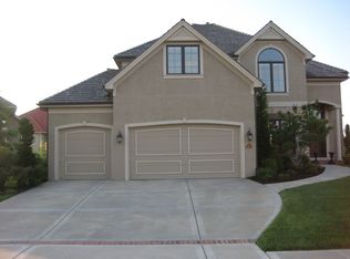6204 NW 103rd St, Kansas City, MO 64154