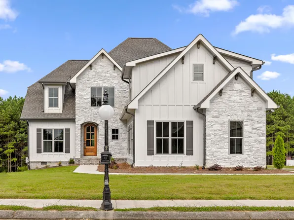 12951 Blakeslee Dr #77, Soddy Daisy, TN 37379