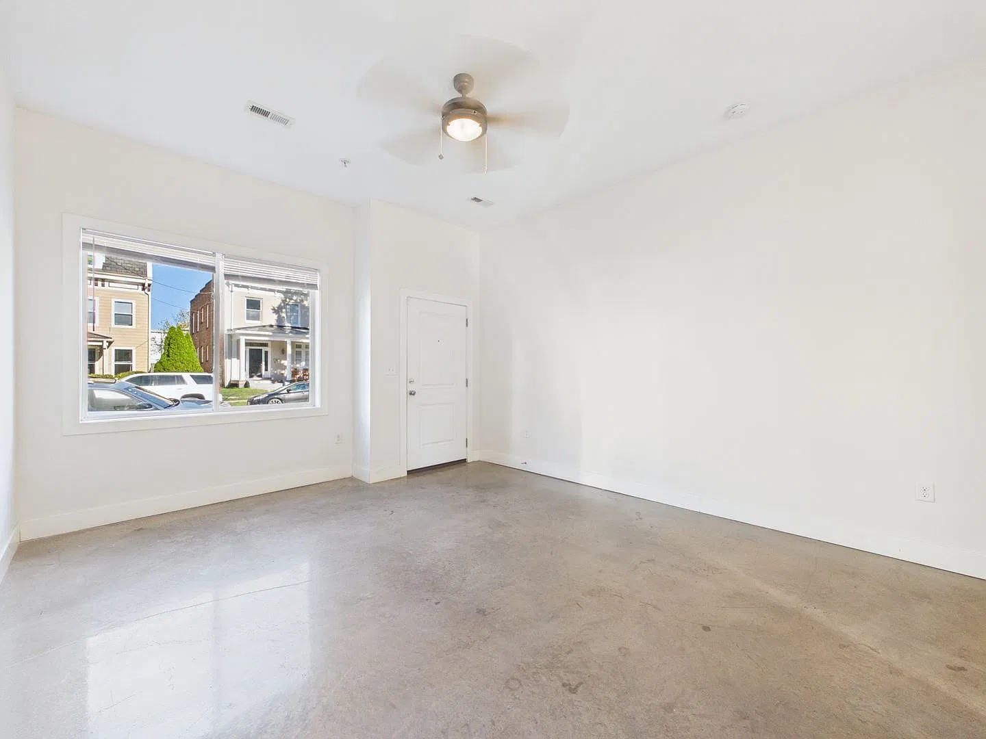 1 bed, 1.0 bath, 740 sqft, $1,475 — Photo 4
