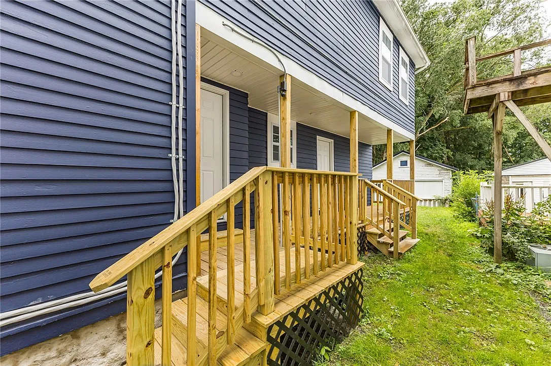 1 bed, 1.0 bath, 841 sqft, $1,275 — Photo 2