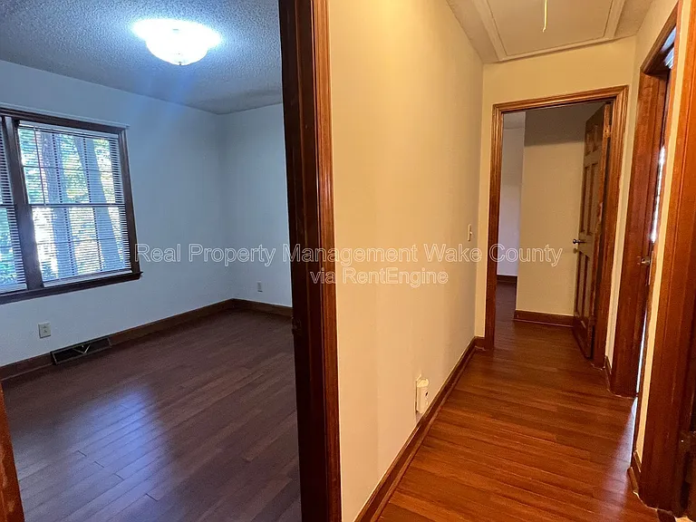 7404 Valley Run Dr — Photo 6