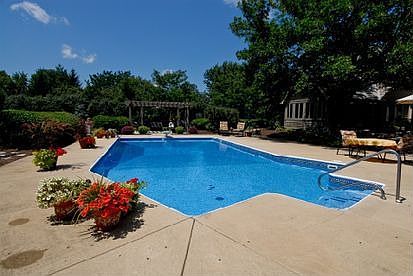 3rd image of 37W919 Tanglewood Dr