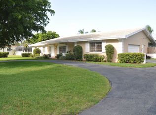 15825 SW 83rd Ct, Palmetto Bay, FL 33157