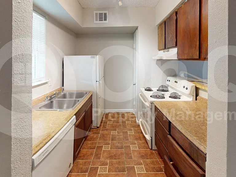 8110 Skillman St #1016 — Photo 5