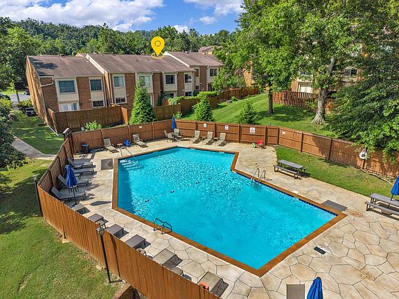 3rd image of 6948 Highland Park Dr